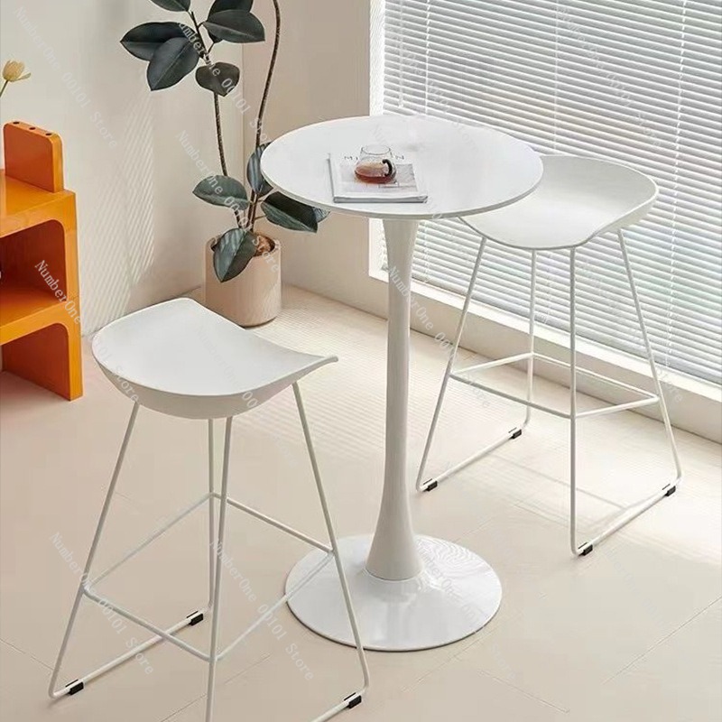 Elegant Minimalist Round Coffe - مراجعة Coffee Tea Lounge وسعره